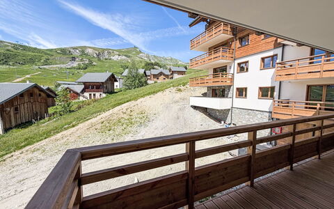 Le Caprice Blanc: Appartement, Balcon, Tache De Bois, Lumber, Planche, Village De Montagne, Hôtel