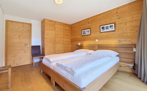 Les Rahâs A5: Design Intérieur, Bois, Sol, Sol, Plafond, Meubles, Pièce, Lit, Parquet, Chambre