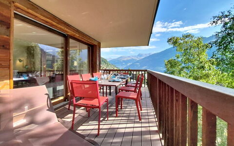 Les Rahâs A5: Bois, Tache De Bois, Balcon, Dur, Porche, Chaise, Chaîne De Montagnes, Eco Hôtel, Vallée, Ombre