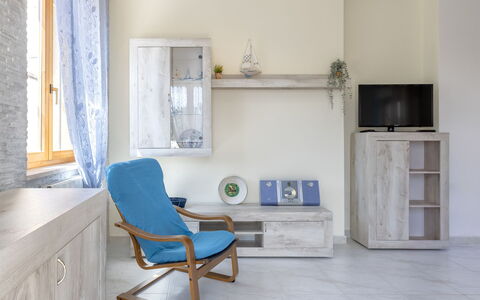Mariposa: Meubles, Design Intérieur, Sol, Bois, Sol, Pièce, Éclairage, Appartement, Salon, Domicile