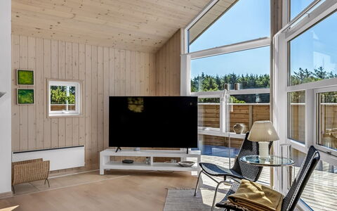 Isbiorn - 800M from the Sea: Design Intérieur, Bois, Plafond, Sol, Domicile, Sol, Pièce, Meubles, Salon, Parquet