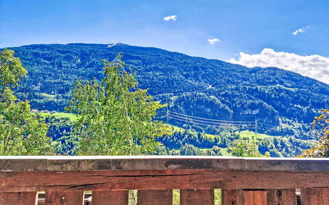 Alpenchalet Gundolf: Meubles, Design Intérieur, Chaise, Sol, Table, Recours, Sol, Plafond, Pièce, Eco Hôtel