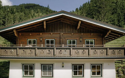 Chalet Amadé: Piscine, Ferme, Biens, Villa, Recours, Hacienda, Eco Hôtel, Arrière-Cour