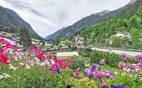 Jana: Piscine, Ferme, Biens, Villa, Recours, Hacienda, Eco Hôtel, Arrière-Cour
