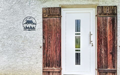 Chalet Jana: Piscine, Ferme, Biens, Villa, Recours, Hacienda, Eco Hôtel, Arrière-Cour