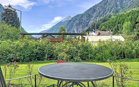 Jana: Piscine, Ferme, Biens, Villa, Recours, Hacienda, Eco Hôtel, Arrière-Cour