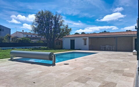 Les Salines: Piscine, Ferme, Biens, Villa, Recours, Hacienda, Eco Hôtel, Arrière-Cour