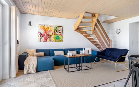 Alli - 100M from the Sea: Meubles, Design Intérieur, Sol, Sol, Canapé, Mur, Parquet, Salon, Bois, Pièce