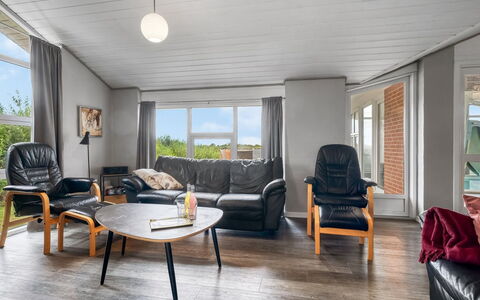 Nandolf - 200M to the Fjord: Meubles, Design Intérieur, Sol, Canapé, Sol, Bois, Plafond, Parquet, Salon, Appartement