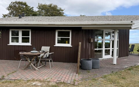 Heilo - from the Sea: Bois, Maison, Toit, Porte, Chalet, Domicile, Lot Terre, Siding, Dur, Arrière-Cour