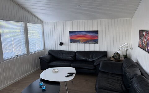 Grith - 740M to the Fjord: Domicile, Plafond, Canapé, Salon, Dur, Conception, Daylighting, Parquet