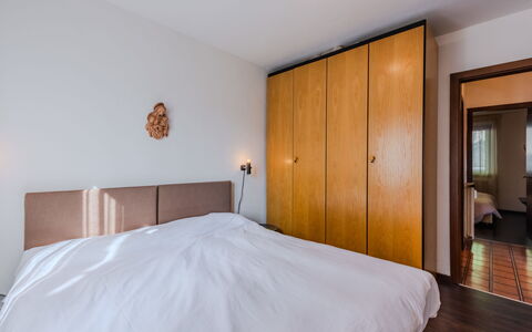 Nido del Brenta: Design Intérieur, Lit, Meubles, Sol, Chambre, Bois, Sol, Plafond, Pièce, Éclairage