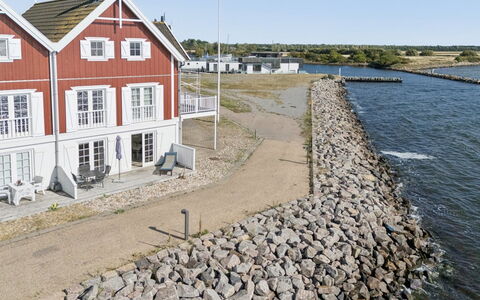 Loan - 10M to the Fjord: L'Eau, Voie Navigable, Canal, Bateau, Navire, Cotiers Et Relief Océaniques, Mer, Quai, Côte, Marina