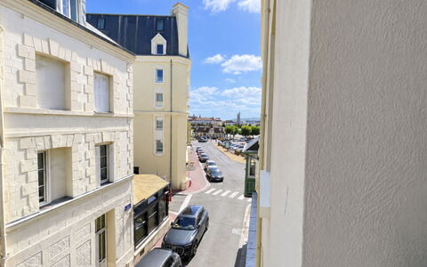 Le Petit Trouville: Toit, Maison, Zone Résidentielle, Domicile, Biens, Chalet, Conception