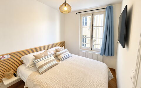 Le Petit Trouville: Toit, Maison, Zone Résidentielle, Domicile, Biens, Chalet, Conception