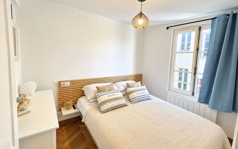 Le Petit Trouville: Toit, Maison, Zone Résidentielle, Domicile, Biens, Chalet, Conception