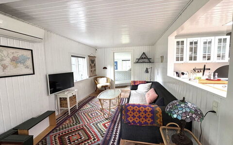 Talvikki - from the Sea: Bleu, Chalet, Maison, Domicile, Ferme, Biens, Siding