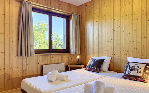 Les Naines Brunes: Bois, Design Intérieur, Chambre, Lit, Meubles, Sol, Sol, Pièce, Tache De Bois, Dur