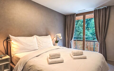 Selva 42: Design Intérieur, Meubles, Lit, Chambre, Bois, Drap De Lit, Sol, Literie, Pièce, Linge