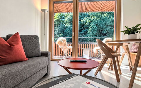 Selva 42: Meubles, Design Intérieur, Bois, Sol, Sol, Salon, Chaise, Table, Pièce, Appartement