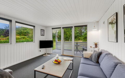 Hubert - 450M to the Fjord: Bois, Sol, Plafond, Design Intérieur, Sol, Dur, Canapé, Salon, Parquet, Planche