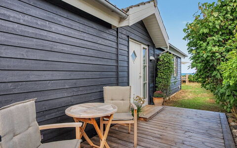 Joachim - 10M from the Sea: Bois, Meubles, Appartement, Pièce, Plafond, Tache De Bois, Chaise, Dur, Vernis, Lumber