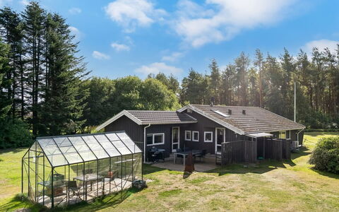 Fritzy - 1.5Km from the Sea: Toit, Maison, Lot Terre, Zone Rurale, Chalet, Domicile, Jardin, Batiments Jardin, Biens