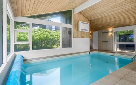 Senija - 100M from the Sea: Bois, Meubles, Appartement, Pièce, Plafond, Tache De Bois, Chaise, Dur, Vernis, Lumber