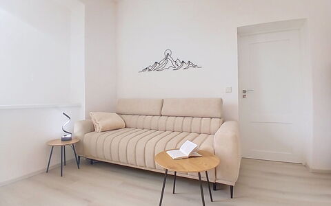 Buky Escape: Meubles, Sol, Design Intérieur, Sol, Bois, Parquet, Canapé, Domicile, Appartement, Salon