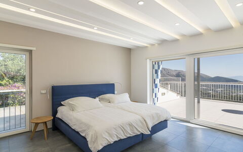 Capri: Meubles, Design Intérieur, Mur, Lit, Sol, Plafond, Sol, Bois, Chambre, Appartement