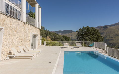 Capri: Piscine, Recours, Biens, Porche, Villa, Mobilier De Jardin, Balcon, Eco Hôtel, Ferme, Hôtel