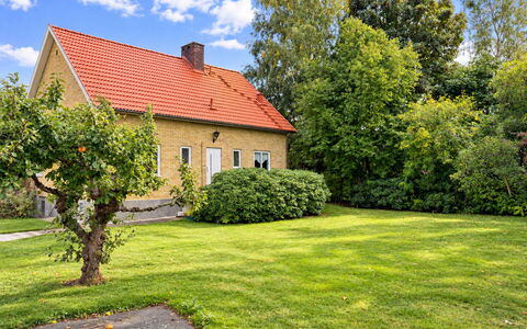 Eketångalyckan: Meubles, Design Intérieur, Sol, Sol, Plafond, Pièce, Chaise, Table, Appartement, Table Cuisine Et Salle A Manger