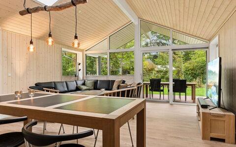 Zelma - 1.5Km from the Sea: Design Intérieur, Bois, Plafond, Sol, Parquet, Sol, Canapé, Domicile, Meubles, Salon