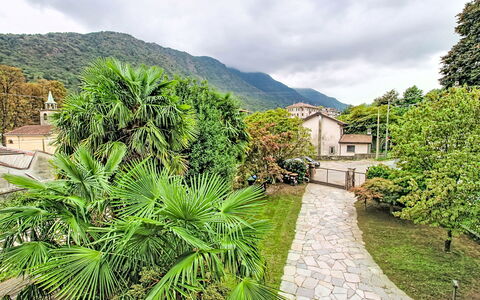 Villa Chiara e Chloe: L'Eau, Ressources En Eau, Plan D'Eau, Roche, Côte, Paysage Naturel, Promontoire, Cotiers Et Relief Océaniques, Terrain, Promontoire