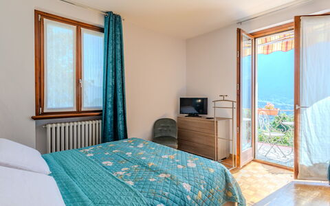 Al Roccolo: Design Intérieur, Lit, Chambre, Mur, Meubles, Sol, Sol, Drap De Lit, Pièce, Bois