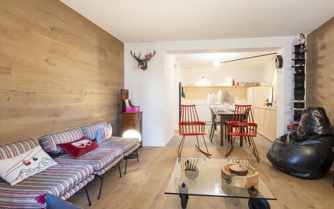 Kuerc Design Mountain Home: Meubles, Design Intérieur, Sol, Mur, Sol, Bois, Plafond, Canapé, Pièce, Salon