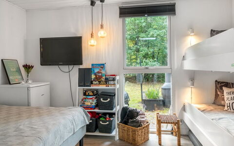 Nanook - from the Sea: Meubles, Design Intérieur, Lit, Chambre, Sol, Sol, Bois, Plafond, Pièce, Éclairage