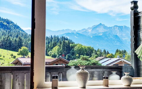 Edelweiss: Chaîne De Montagnes, Alpes, Vallée, Eco Hôtel, Crête, Balcon, Village De Montagne, Plante D'Appartement