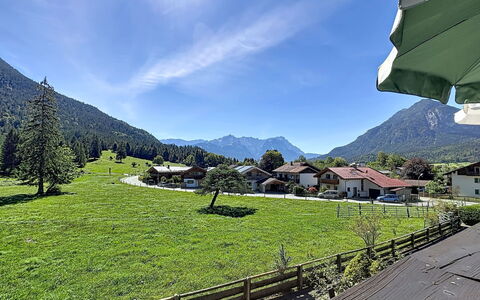 Edelweiss: Sol, Plafond, Piscine, Recours, Conception, Chaise, Daylighting, Hôtel, Villa, Appartement Penthouse