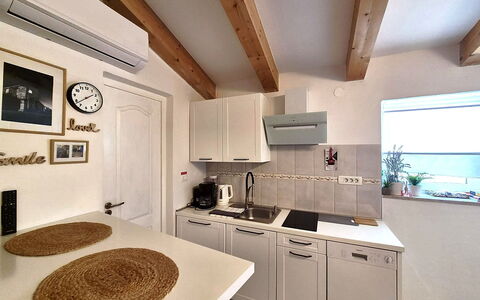 Mate: Herbe, Architecture, Domicile, Maison, Lot Terre, Chalet, Biens, Ferme, Cour, Pelouse