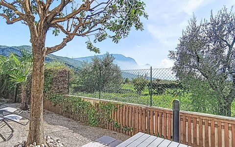 La Rosa: Herbe, Architecture, Domicile, Maison, Lot Terre, Chalet, Biens, Ferme, Cour, Pelouse