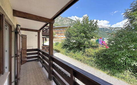 Snow Home col Rodella: Herbe, Architecture, Domicile, Maison, Lot Terre, Chalet, Biens, Ferme, Cour, Pelouse