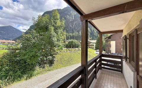 Snow Home col Rodella: Herbe, Architecture, Domicile, Maison, Lot Terre, Chalet, Biens, Ferme, Cour, Pelouse