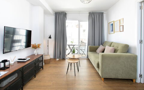Caribe: Meubles, Design Intérieur, Sol, Sol, Parquet, Mur, Bois, Canapé, Salon, Revêtement De Sol Stratifié