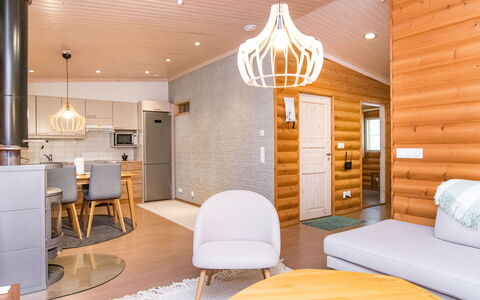 Mäkrä 3: Design Intérieur, Sol, Bois, Plafond, Luminaire, Sol, Meubles, Éclairage, Parquet, Domicile