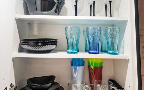 Worławki 100: Rayonnage, Étagère, Vaisselle, Meubles, Serveware, Vaisselle, Cuisine, Placard, Cabinetry
