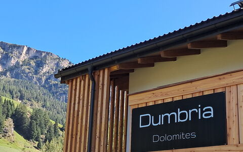 Chalet Dumbria Dolomites: Chaîne De Montagnes, Vallée, Station De Montagne, Crête, Tache De Bois, Village De Montagne, Lumber