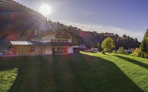 Chalet Dumbria Dolomites: Maison, Domicile, Chalet, Paysage, Zone Rurale, Établissements Humains, Station De Montagne, Pente, Village, Mélèze