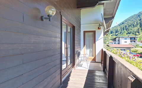 Ferienhaus Lanzinger: Bois, Dur, Planche, Tache De Bois, Siding, Daylighting, Parquet, Contre-Plaqué, Balcon