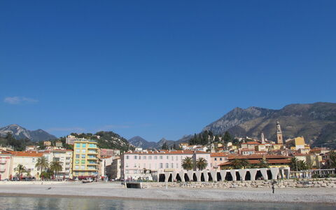 Le Magellan: Colline, Côte, Cotiers Et Relief Océaniques, Rive, Plage, Mer, Chaîne De Montagnes, Ville Resort, Crête